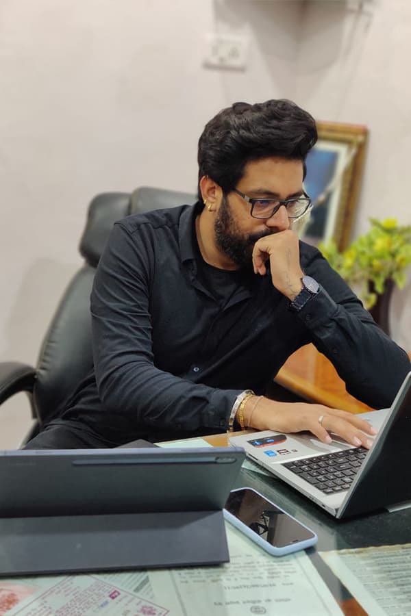 Prince Khanuja: Business Founder Of Khanuja Group